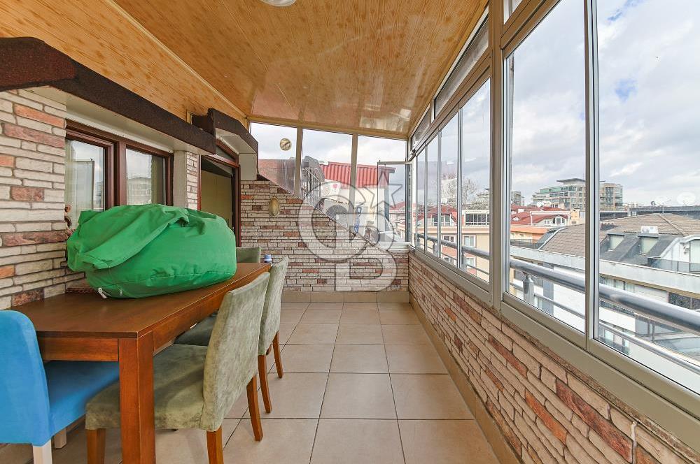 Kartaltepe'de Yüksek Tavanlı, 6+1 Dubleks Daire (Zambak Sitesi)