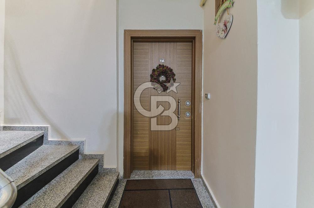 Kartaltepe'de Yüksek Tavanlı, 6+1 Dubleks Daire (Zambak Sitesi)