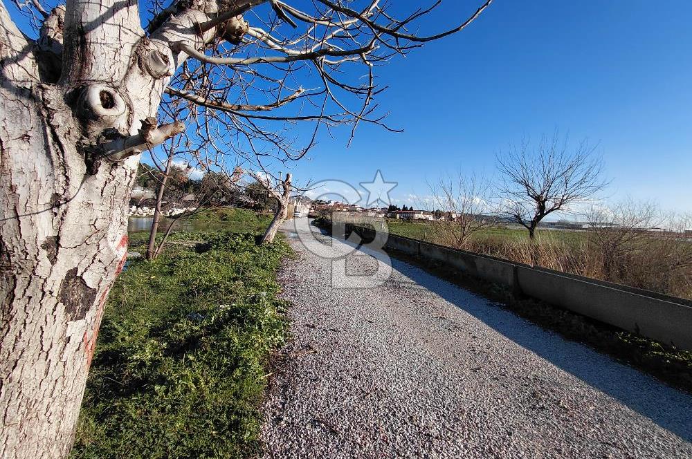 FOÇA GERENKÖY KEMAL ATATÜRK MAHALLESİ’NDE TEK TAPULU 8.675 m²  