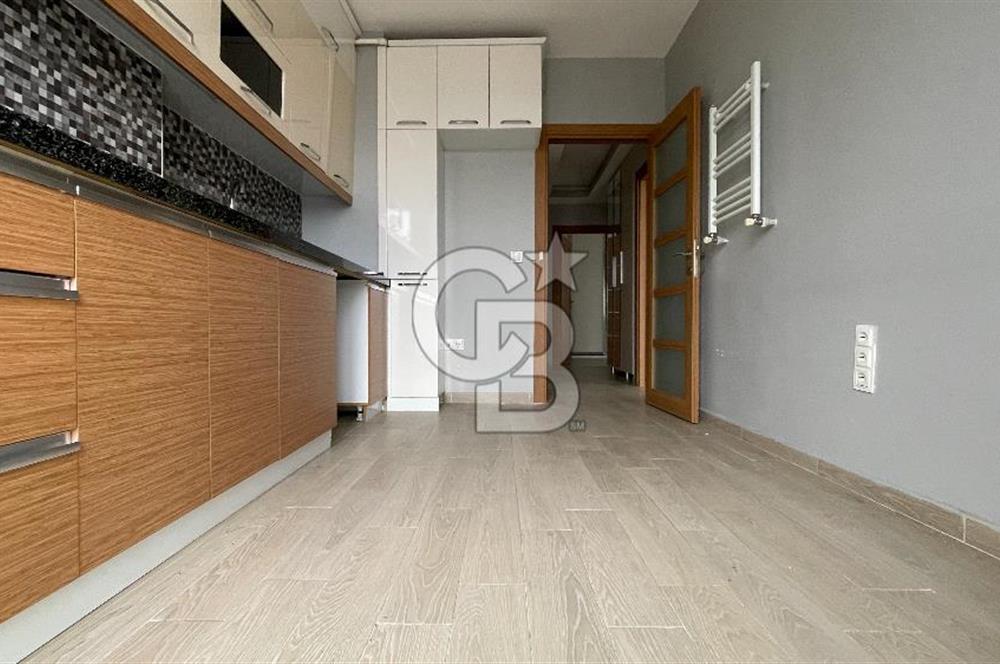 Beylikdüzü Kavaklı'da Satılık Lüks 2+1 Daire