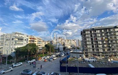 Bostanlı Merkezde,  Kiralık İş Yeri Kullanımına Uygun Daire