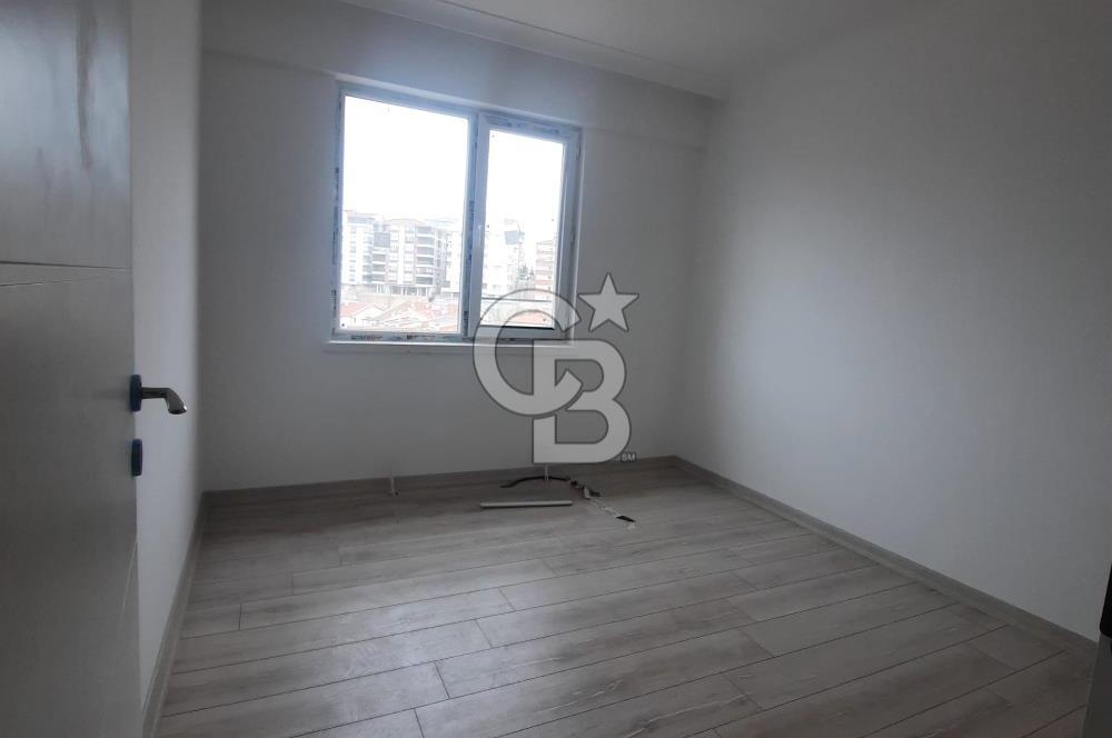928 CAD. DİBİ ARA KATTA 3+1 CEPHELERİ AÇIK 125 M2 SIFIR DAİRE!!!