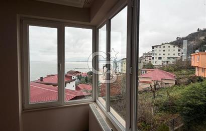 Kirazlimanı Mahallesinde Deniz Manzaralı Daire 