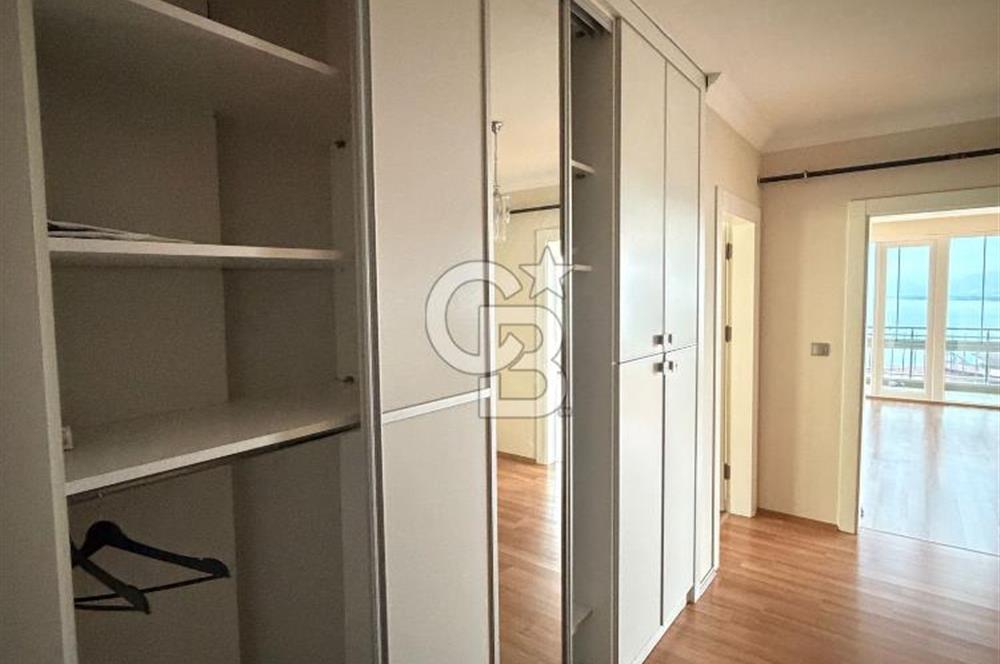 Kirazlimanı Mahallesinde Deniz Manzaralı Daire 