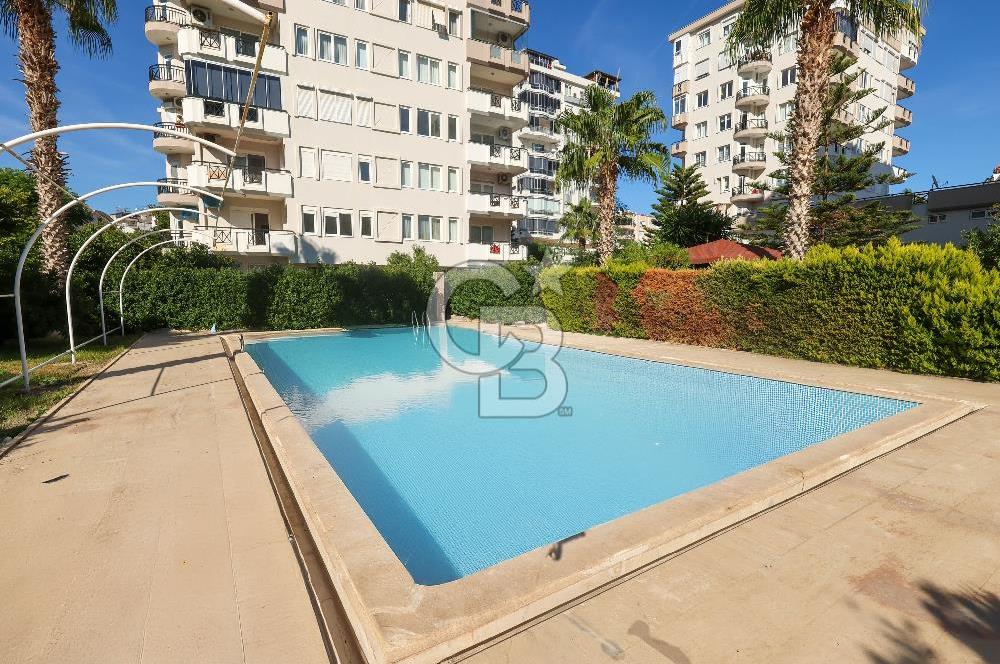 Konyaaltı uncalı mh. önü açık manzaralı site içi havuzlu 3+1