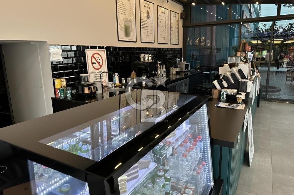 Bornova Park AVM'de Emsalsiz Tabela Değeri Yüksek Devren Kiralık