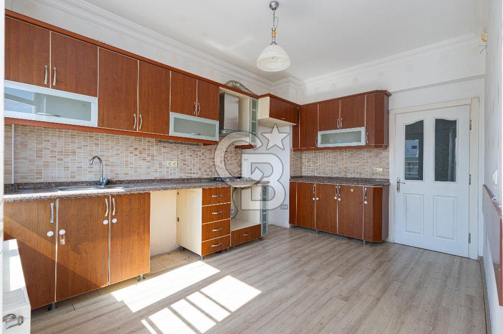 Konyaaltı uncalı mh. önü açık manzaralı site içi havuzlu 3+1