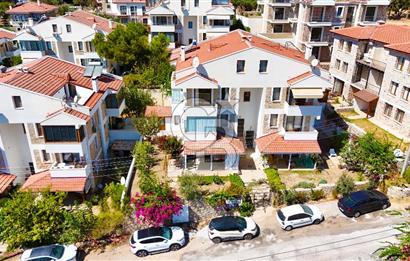 SATILIK DATÇA MERKEZDE DENİZ MANZARALI DUBLEKS DAİRE