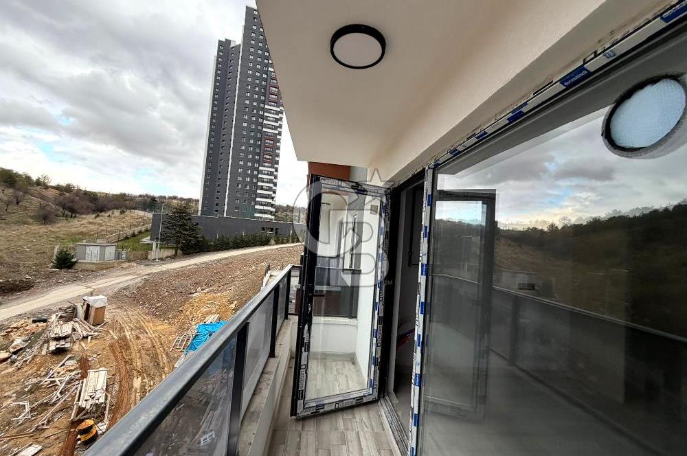 ÇANKAYA KIRKKONAKLARDA SIFIR OTOPARKLI ASANSÖRLÜ KATTA 1+1