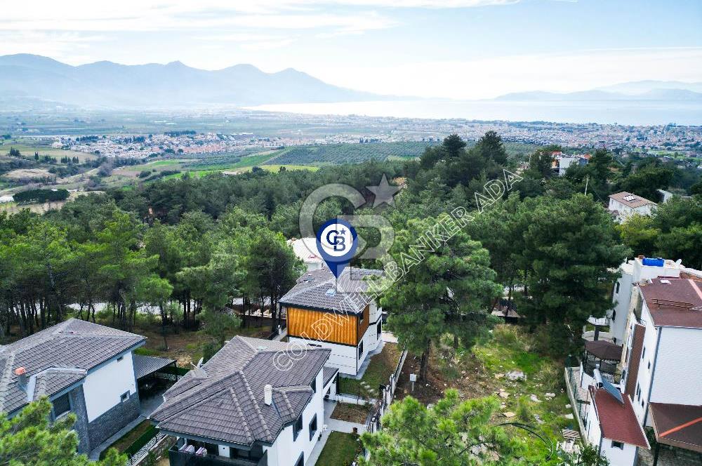 SOĞUCAK KUŞADASI’NDA SATILIK  DENİZ MANZARALI HAVUZLU AKILLI EV SİSTEMLİ 2+1 VİLLA