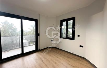 SOĞUCAK KUŞADASI’NDA SATILIK  DENİZ MANZARALI HAVUZLU AKILLI EV SİSTEMLİ 2+1 VİLLA