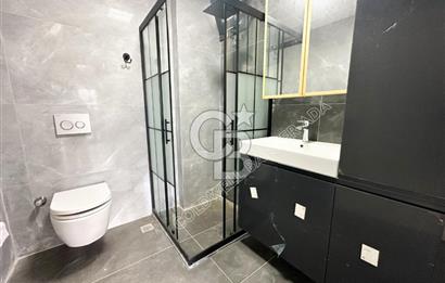 SOĞUCAK KUŞADASI’NDA SATILIK  DENİZ MANZARALI HAVUZLU AKILLI EV SİSTEMLİ 2+1 VİLLA