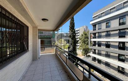 Narlıdere'de Satılık 3+1 Daire (Folkart Yakını, 160m²)