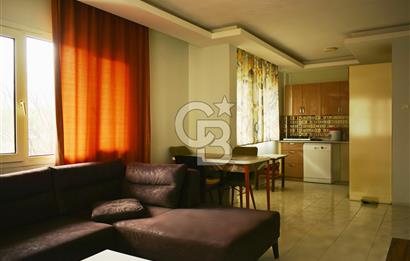 Urla Çeşmealtı'nda Denize Sıfır Binada Manzaralı Kiralık 1+1 Daire