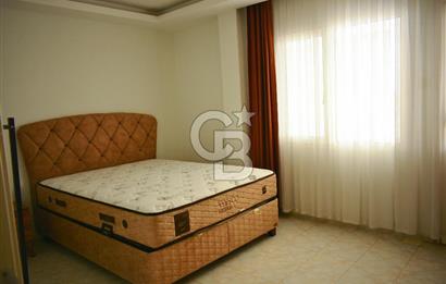 Urla Çeşmealtı'nda Denize Sıfır Binada Manzaralı Kiralık 1+1 Daire