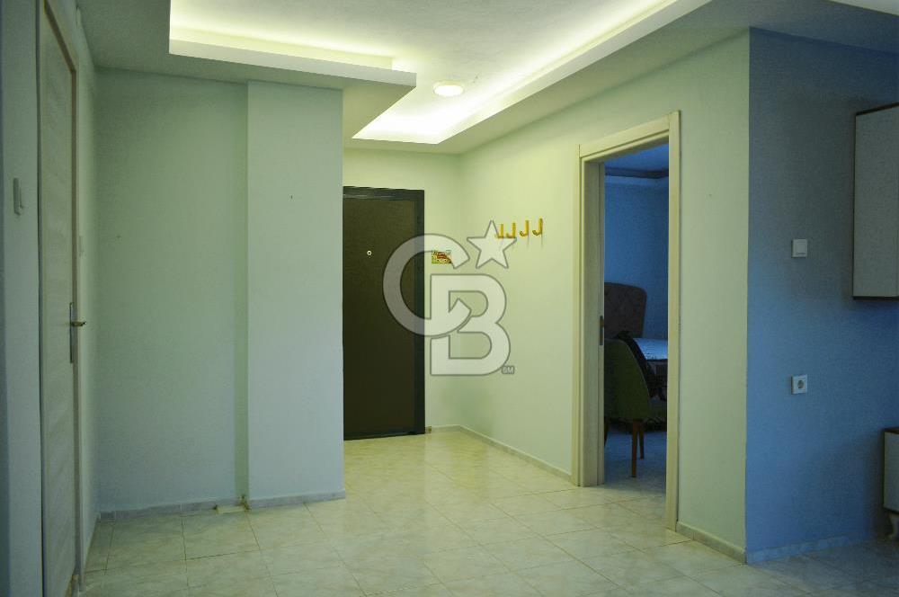 Urla Çeşmealtı'nda Denize Sıfır Binada Manzaralı Kiralık 1+1 Daire