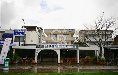 Urla Çeşmealtı'nda Denize Sıfır Binada Manzaralı Kiralık 1+1 Daire