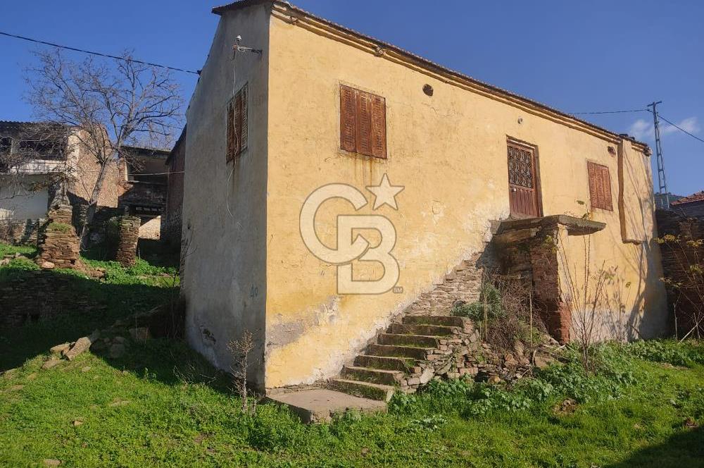 İzmir Bayındır Pınarlı Satılık Müstakil Ev Ve Arsası