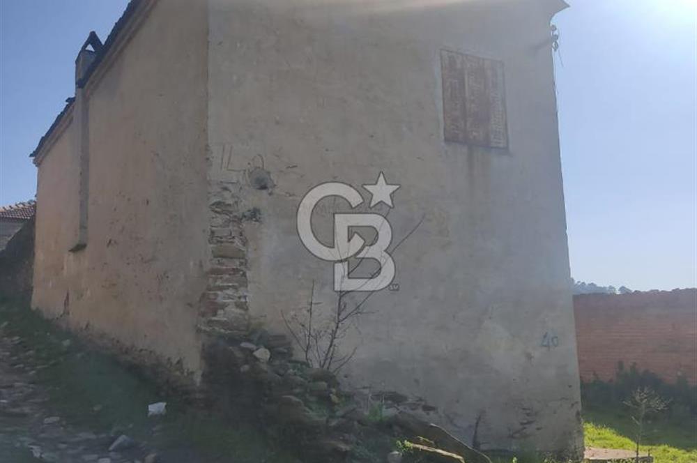 İzmir Bayındır Pınarlı Satılık Müstakil Ev Ve Arsası