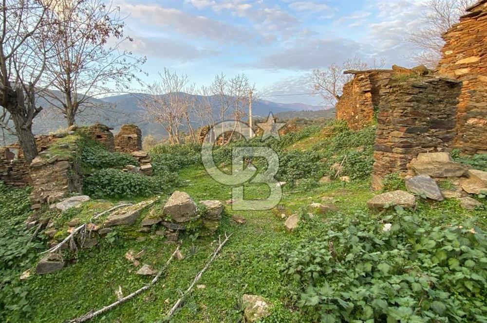 İzmir Bayındır Karahayıt Satılık 2+1 Müstakil Ev Ve Arsası