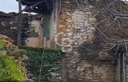 İzmir Bayındır Karahayıt Satılık 2+1 Müstakil Ev Ve Arsası