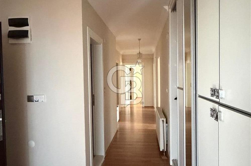 Kirazlimanı Mahallesinde Deniz Manzaralı Daire 