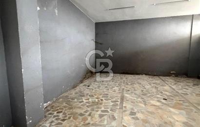 Kumbaşı Mahallesinde Yol Kenarında  Dükkan