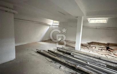 Kumbaşı Mahallesinde Yol Kenarında  Dükkan