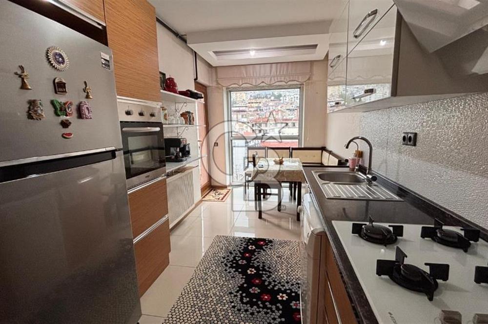 İzmir Küçük Çiğli Mah. Cadde Üzerinde 3+1 SATILIK DAİRE CB PH