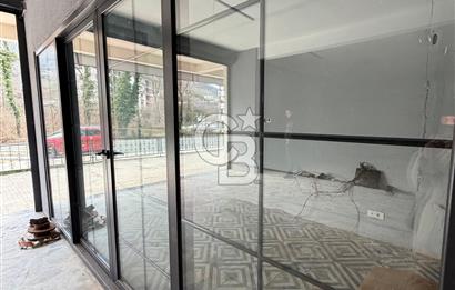 Kumbaşı Mahallesinde Yol Kenarında  Dükkan