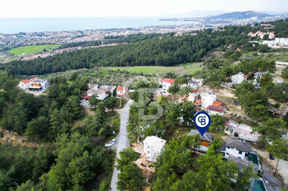 SOĞUCAK KUŞADASI’NDA SATILIK  DENİZ MANZARALI HAVUZLU AKILLI EV SİSTEMLİ 2+1 VİLLA