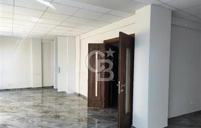 MECİDİYEKÖY MEYDAN’DA TABELA DEĞERİ YÜKSEK, ÖZEL DEKORASYONLU 4+1 OFİS