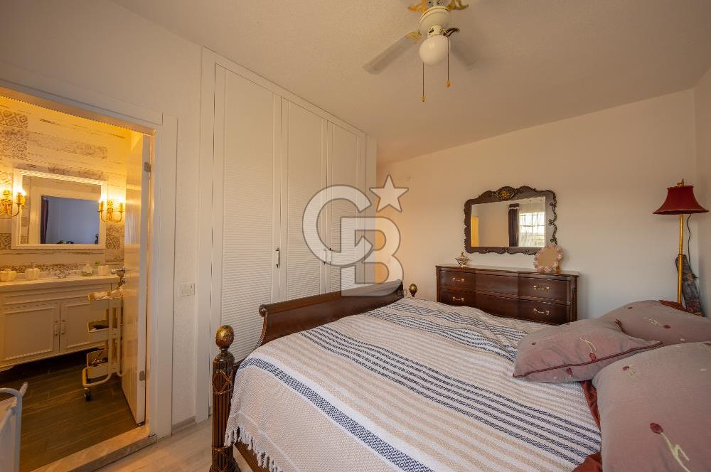 Mendeers Çatalca'da Yüzme Havuzlu Satılık Çiftlik Evi