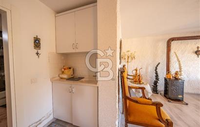 Mendeers Çatalca'da Yüzme Havuzlu Satılık Çiftlik Evi