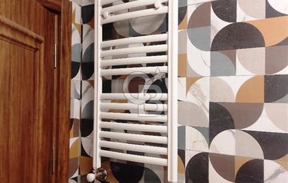 MECİDİYEKÖY MEYDAN’DA TABELA DEĞERİ YÜKSEK, ÖZEL DEKORASYONLU 4+1 OFİS