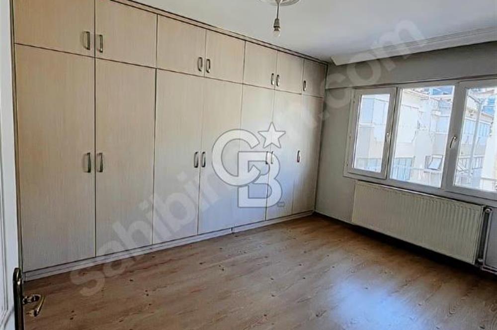 Karşıyaka ALAYBEY TERSANE'DE KİRALIK TADİLATLI GENİŞ 2+1 DAİRE