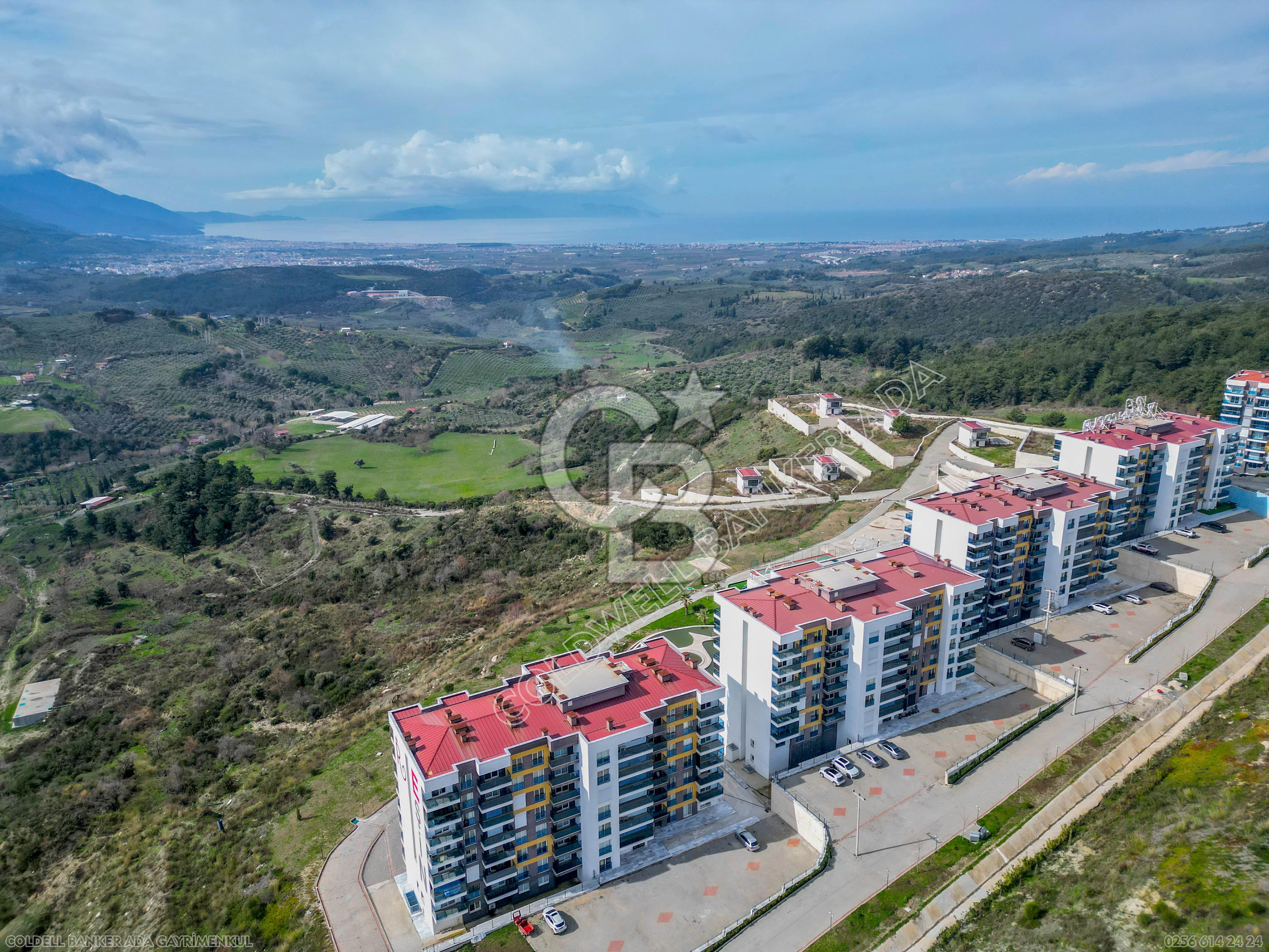 Aydın Söke Ağaçlı’da Site İçinde, Deniz ve Havuz Manzaralı 2+1 Daire