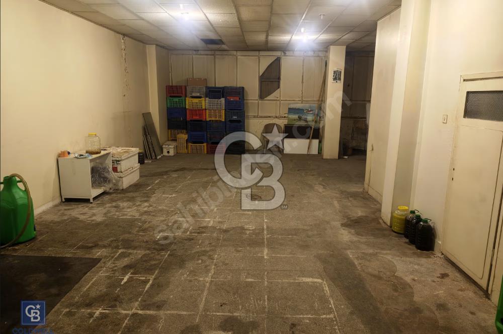 Siteler Pazaryeri'ne Yakın Boş Satılık 4 Katlı Komple Bina