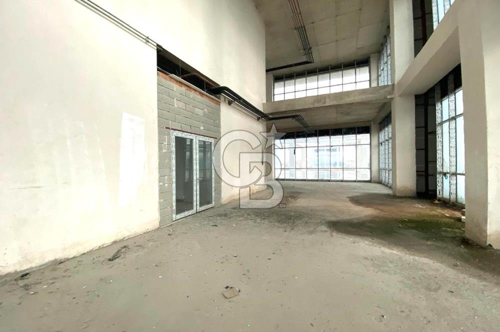 Konya Yolu Cepheli Plazada, Teraslı 750 m² Satılık İş Yeri