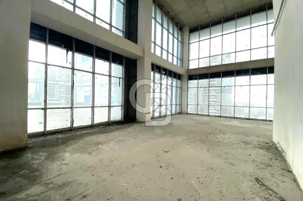 Konya Yolu Cepheli Plazada, Teraslı 750 m² Satılık İş Yeri