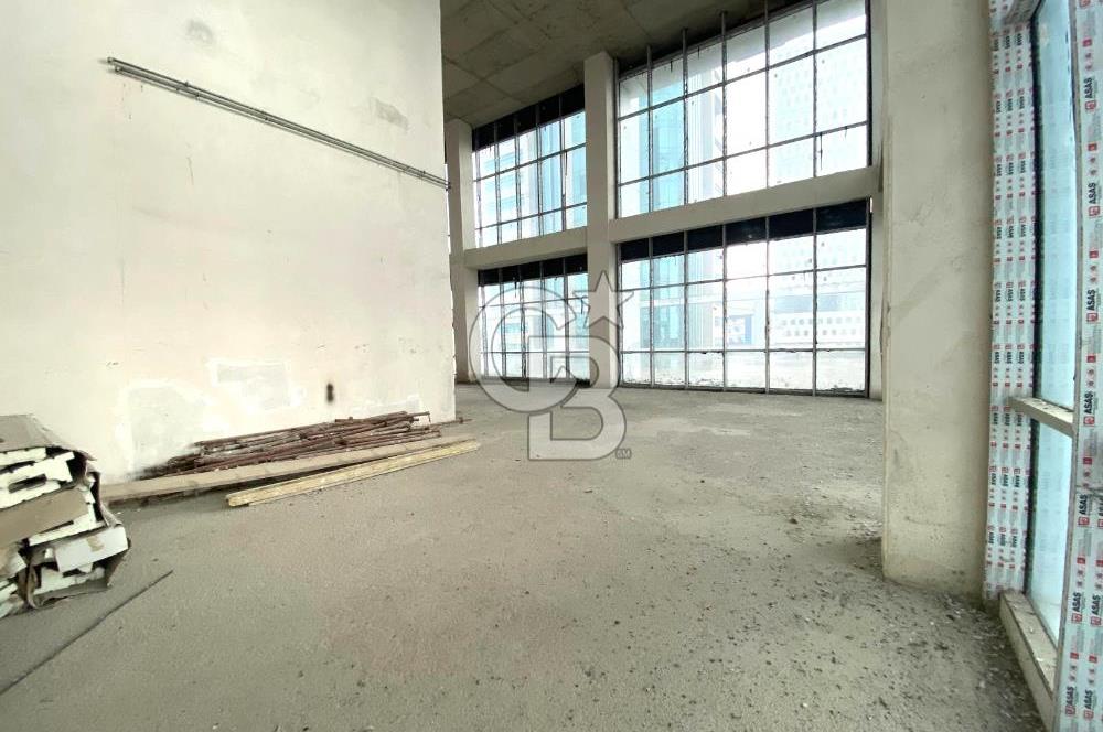Konya Yoluna Cephe, Teraslı Yüksek Tavan 750 m2 Kiralık İşyeri