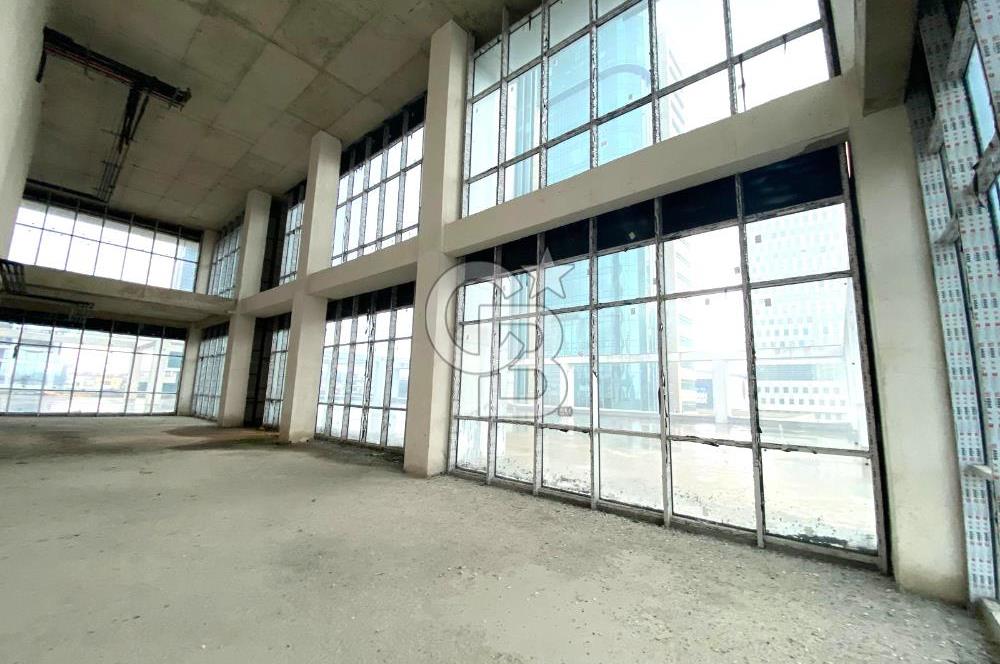 Konya Yoluna Cephe, Teraslı Yüksek Tavan 750 m2 Kiralık İşyeri