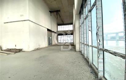 Konya Yolu Cepheli Plazada, Teraslı 750 m² Satılık İş Yeri