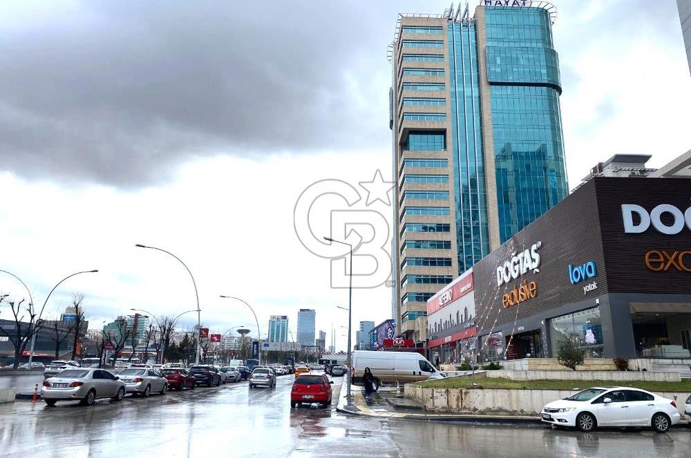 Konya Yolu Cepheli Plazada, Teraslı 750 m² Satılık İş Yeri