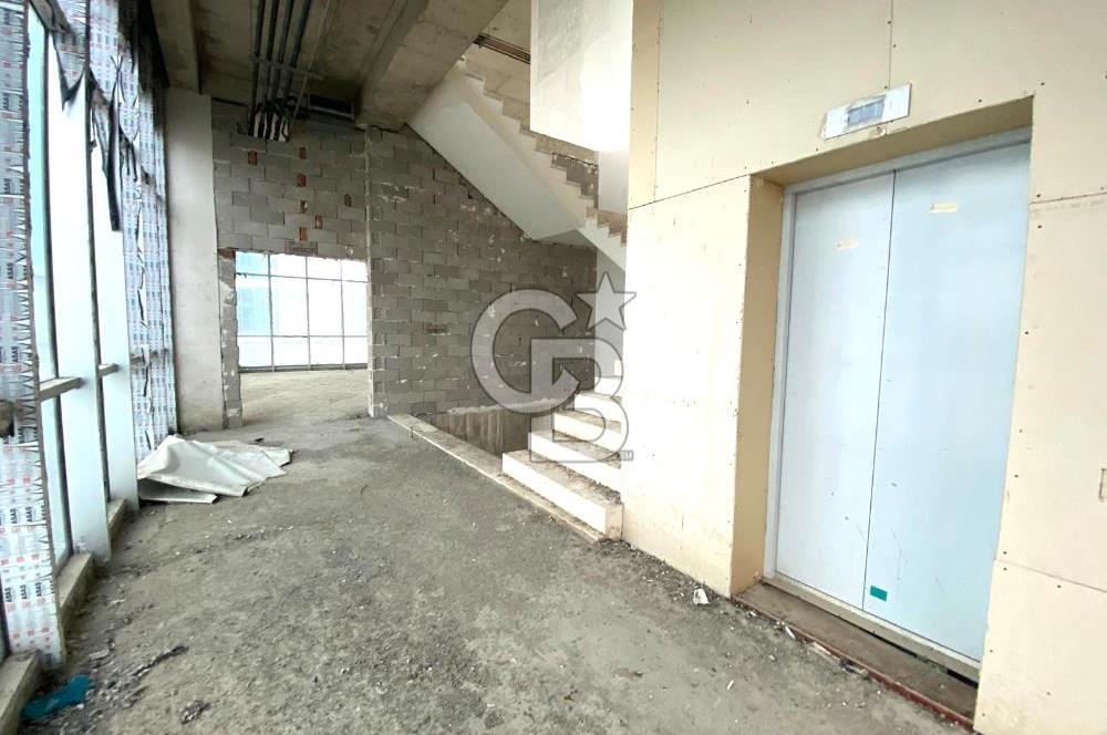 Konya Yolu Cepheli Plazada, Teraslı 750 m² Satılık İş Yeri