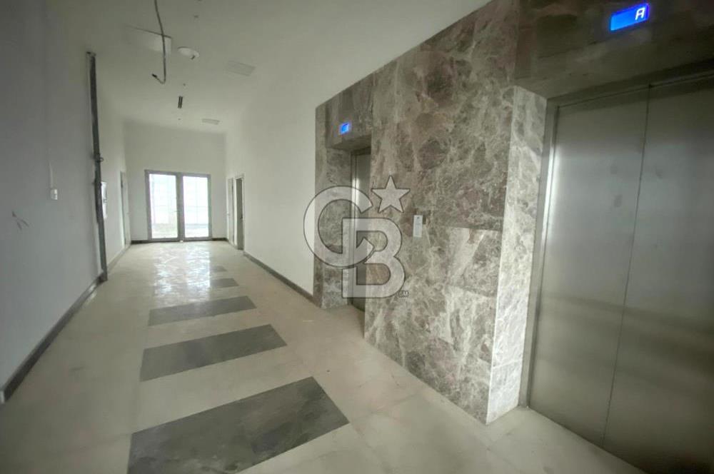 Konya Yoluna Cephe, Teraslı Yüksek Tavan 750 m2 Kiralık İşyeri