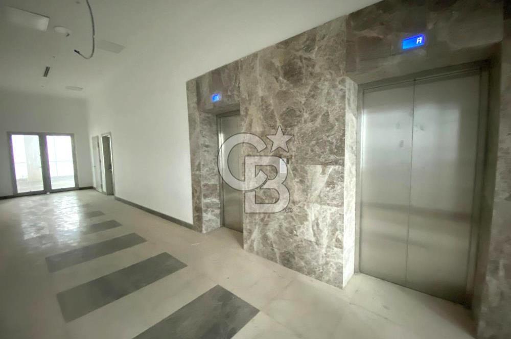 Konya Yoluna Cephe, Teraslı Yüksek Tavan 750 m2 Kiralık İşyeri