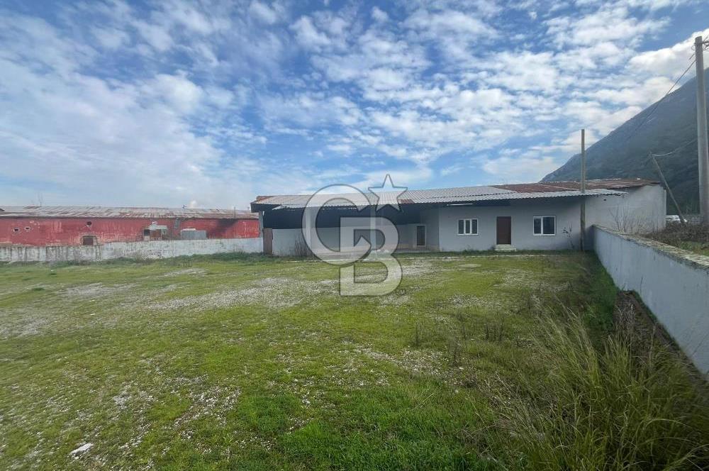 MANİSA-TURGUTLU YOLUNDA ÇOK AMAÇLI TESİS