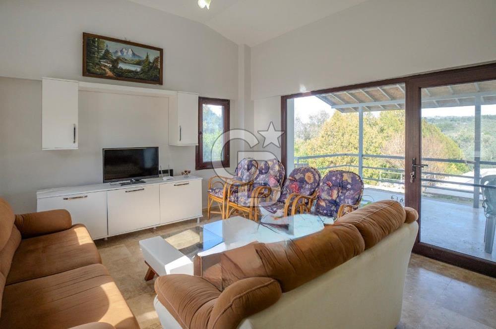 Kuşadası Olivia Sitesinde Doğa İçinde Müstakil Havuzlu Villa