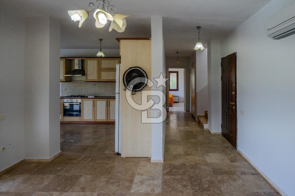 Kuşadası Olivia Sitesinde Doğa İçinde Müstakil Havuzlu Villa